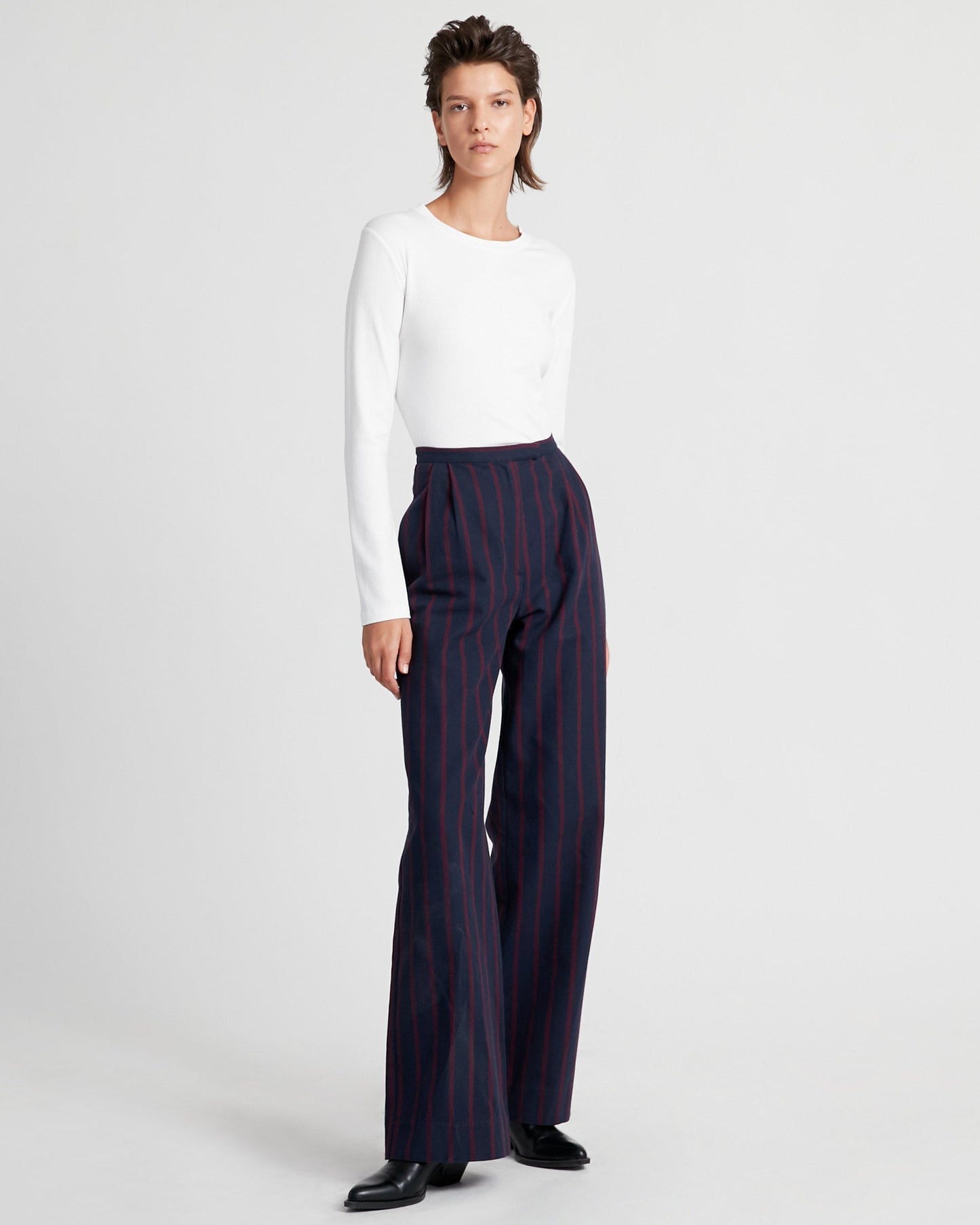 Elegant Twist Trousers