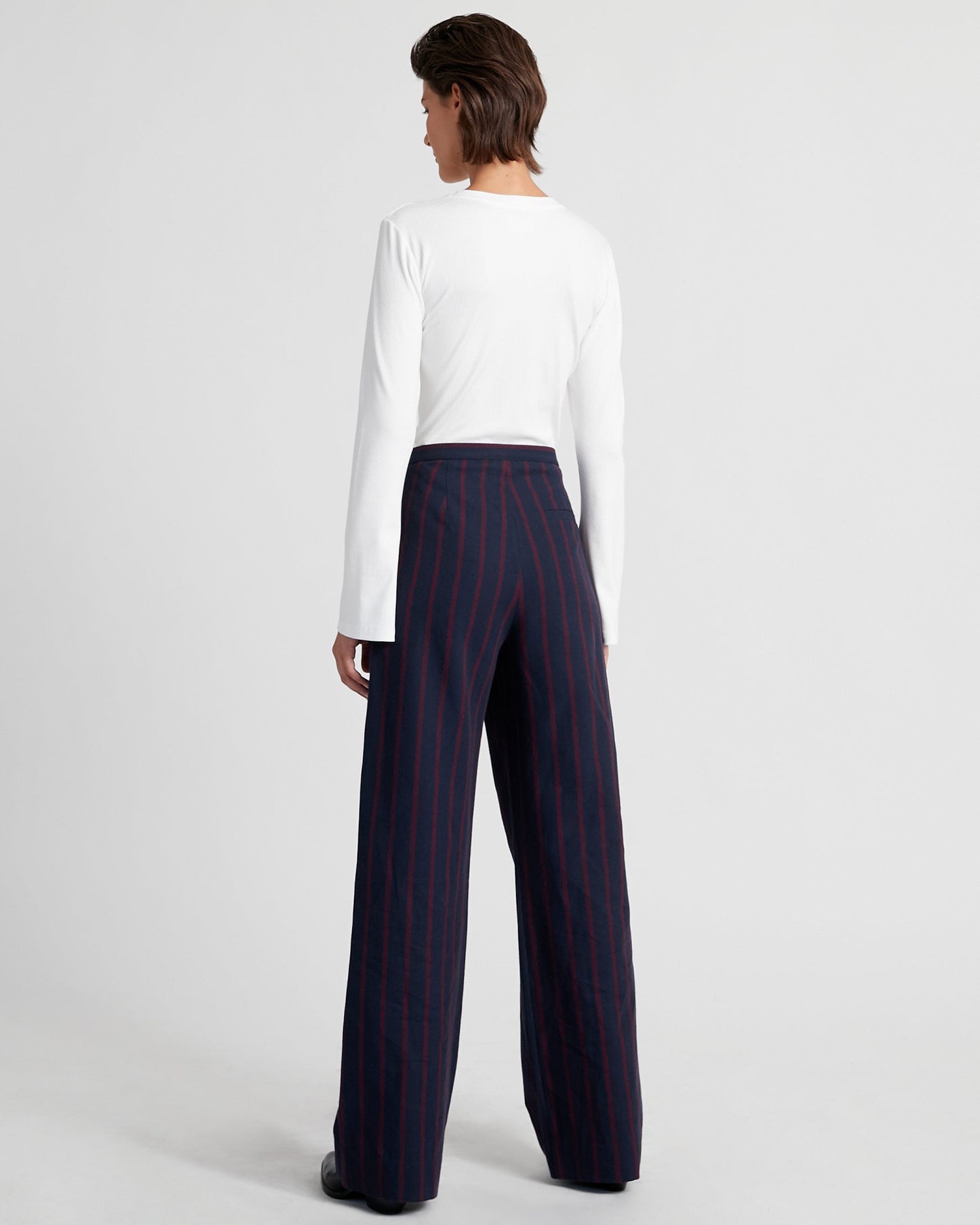 Elegant Twist Trousers